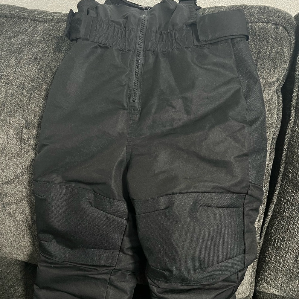 Snow suit size 2T